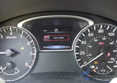 2018 Nissan Altima 2.5 Sr из США, поврежденный, VIN 1N4AL3AP0JC187335